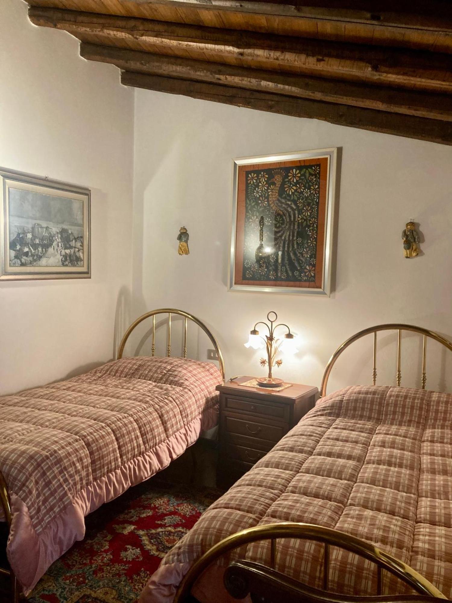 Torre De Salis Bed & Breakfast Gussago ภายนอก รูปภาพ