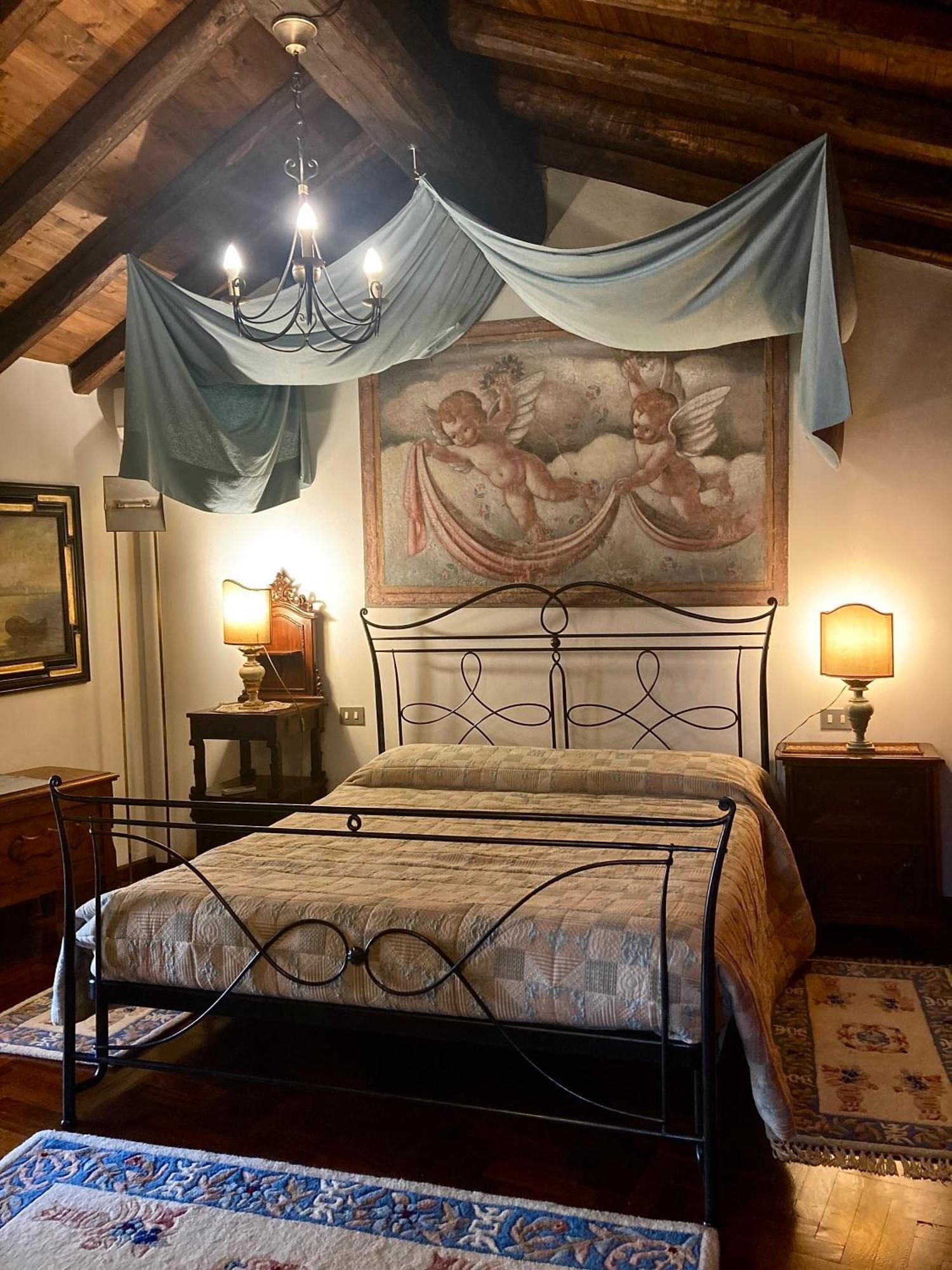 Torre De Salis Bed & Breakfast Gussago ภายนอก รูปภาพ